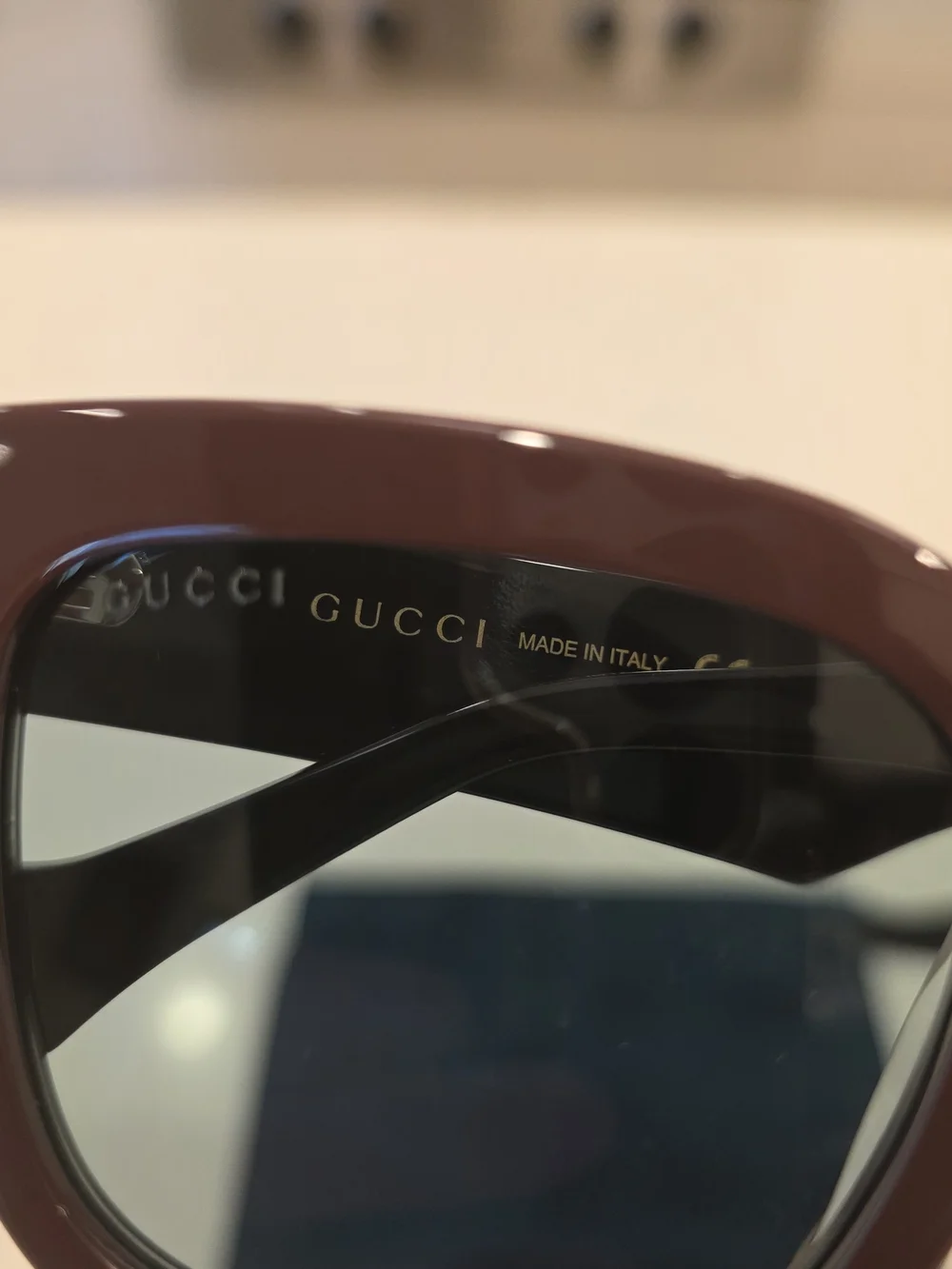 💯Authentic Gucci Burgundy Front Black Temples  Sunglasses with Gold GG